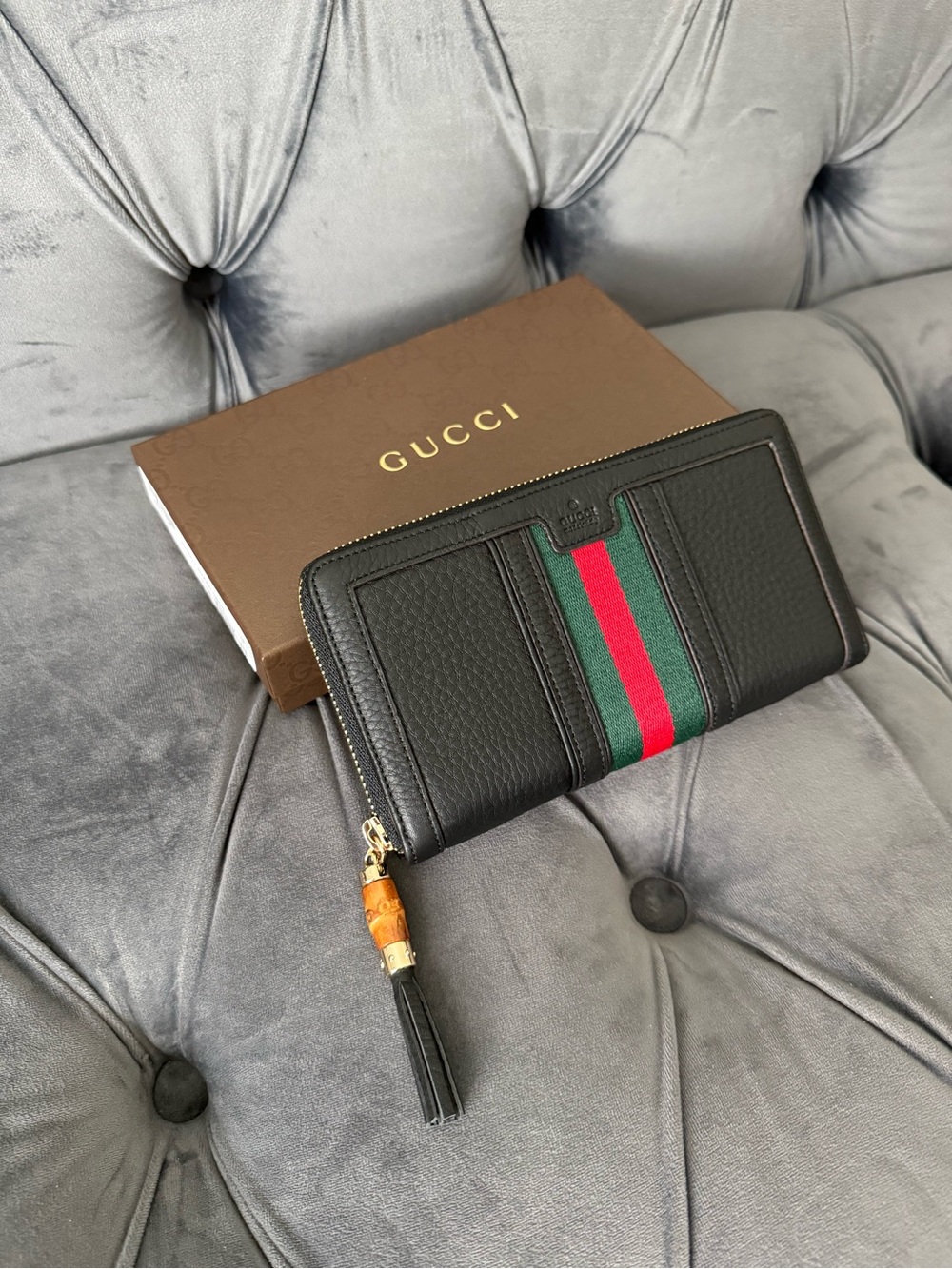 Gucci zip-around  Wallet with signature green-red-green web stripe and tassel - Picture 3 of 7